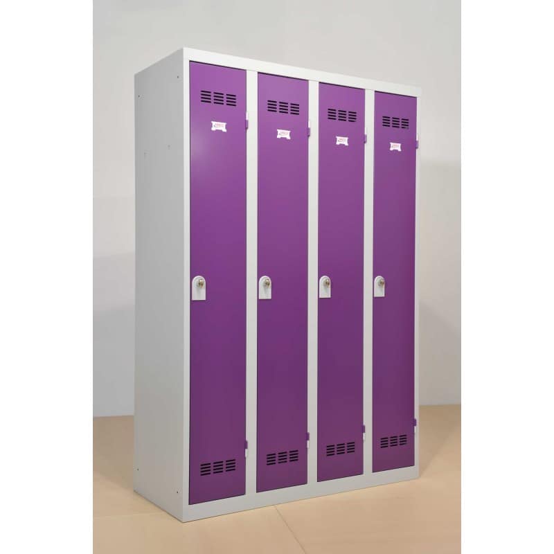 Welded, one-piece, four-column lockers for clean industry – Image 3